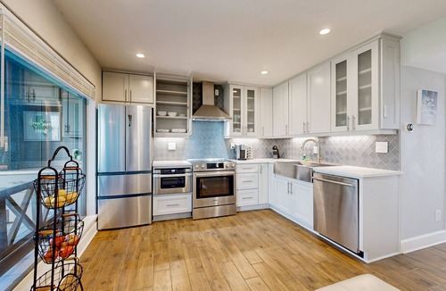 Lakeway Condo | Stylish Hideaway w/Chic Kitchen & Private Patio - Located at World of Tennis