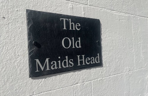 Stalham Apartment | Stylish Historic Apartment - Sleeps 3 & Parking