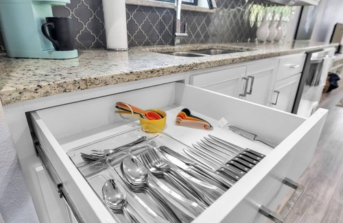 Greater East End House | Stylish Home 10 minutes from Downtown