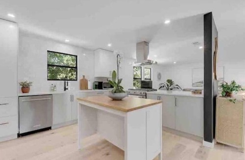 Austin House | Stylish home 15 minutes from S Congress and ACLn