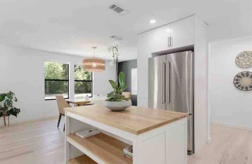 Austin House | Stylish home 15 minutes from S Congress and ACLn