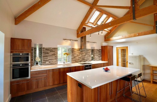 Bishopton House | Stylish home in a beautiful countryside setting!