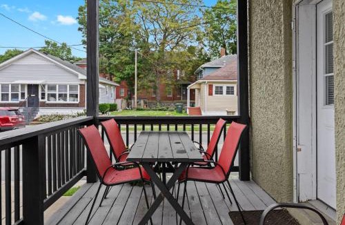 Jeffersonville House | Stylish Home in Historic District Near Riverwalk