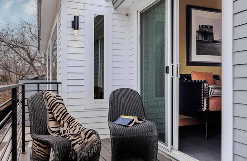 East MLK House | Stylish Home, near Downtown | Heated Pool