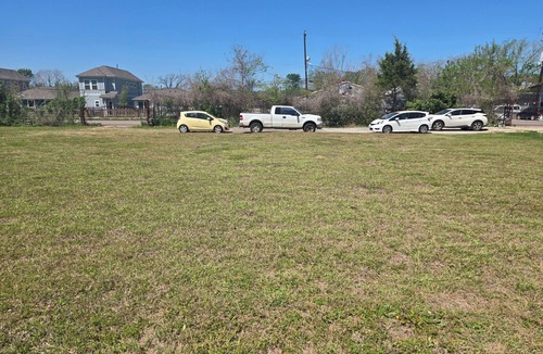 OST - South Union House | Stylish home Near NRG/UH/TMC + 1‑acre parking for oversize vehicles