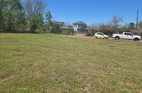 OST - South Union House | Stylish home Near NRG/UH/TMC + 1‑acre parking for oversize vehicles