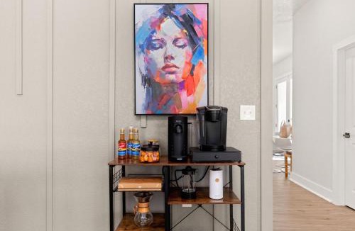 Near East Side House | Stylish Home Nr DT, Alamo, River Walk Games WiFi