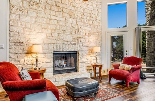The Hills House | Stylish home on golf course with pool, game room, terrace & central AC