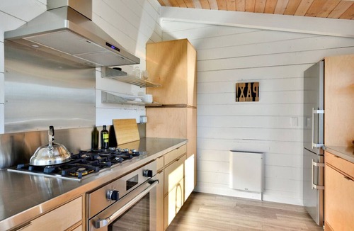 Lummi Island House | Stylish Home with *Sea Views*