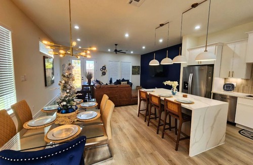 OST - South Union House | Stylish Houston Home Near NRG