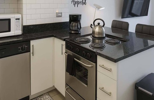 Indian Village Apartment | Stylish HydePark Studio Retreat