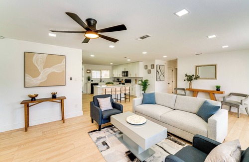 Irving House | Stylish Irving Retreat w/Patio & Fire Pit