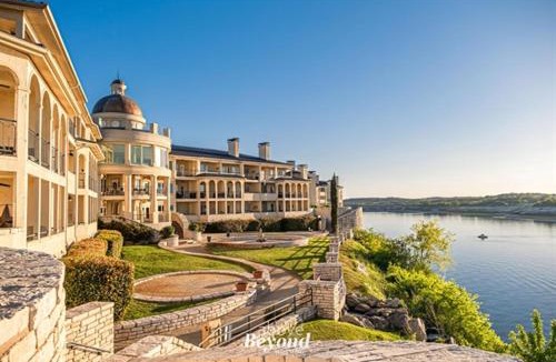 Highland Lake Estates Apartment | Stylish Island Villa on Lake Travis