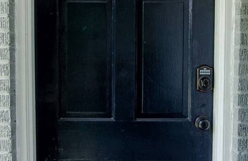 Kessler Apartment | Stylish Local Art | King Bed | Walk Bishop to Arts