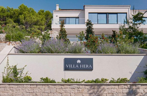 Lumbarda Villa | Stylish Lumbarda Villa Hera - Sleeps 10 + Private Pool, Close to Beaches