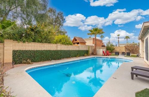 Santiago House | Stylish Mid-Century 4BR Escape with Pool & Luxe Vibes