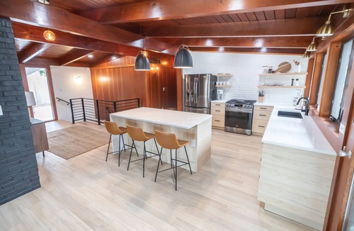 Ludington House | Stylish Mid-Century Modern Cottage