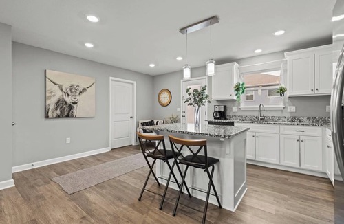 Grandview House | Stylish MidModern New Build w/Extra Apartment