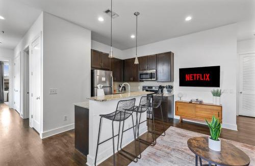 West End Apartment | Stylish Midtown Condo Near Vanderbilt & Parthenon