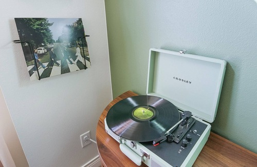 Old Town North House | Stylish modern 3BR near Old Town, CSU, and local breweries