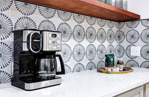 Live Oak House | Stylish & Modern 4 bdrm in SA; 20 mins from downtown & 20 mins to Fiesta Texas