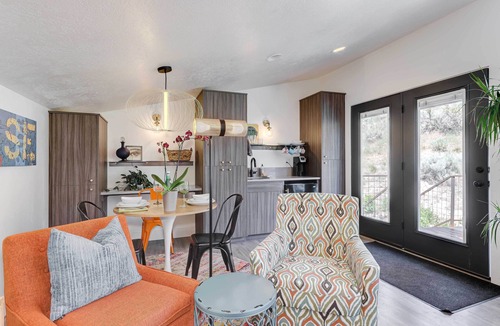 Quail Ridge Apartment | Stylish & Modern Boise Studio w/Foothills Views!