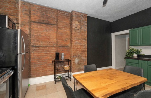 Walnut Hills Condo | Stylish, Modern Gem in the HIlls