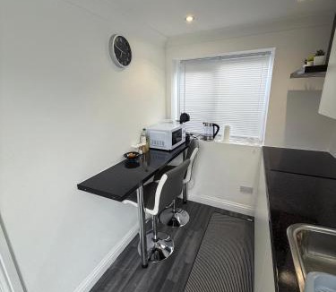 Bedford House | Stylish modern Guest house