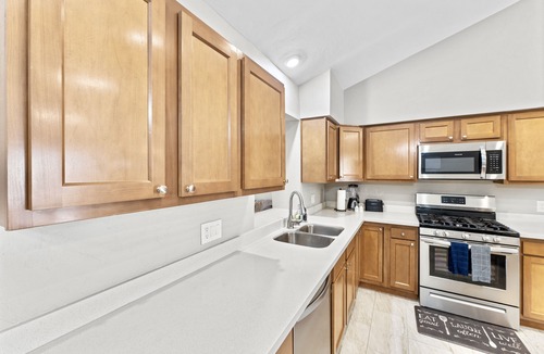Sierra Vista House | Stylish & Modern Sierra Vista Getaway with Pool!