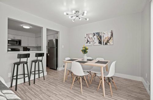 Rochester Apartment | Stylish & Modern Unit Prime Location & Comfort