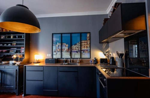 Gares Apartment | Stylish Montpellier Apartment for 4