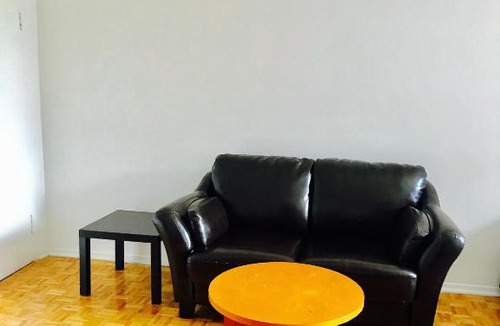 Downtown Montreal Apartment | Stylish Montreal Apartment: Comfortable Stay in the Golden Square Mile