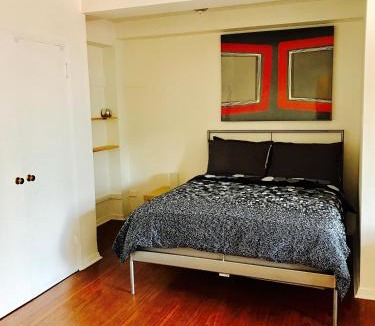 Downtown Montreal Apartment | Stylish Montreal Apartment: Comfortable Stay in the Golden Square Mile
