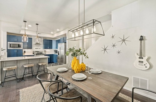 Fort Collins House | Stylish Music-Inspired Retreat Near Old Town FC