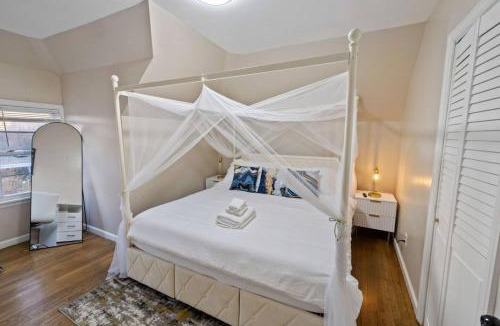 East Orange Apartment | Stylish Newark 2BR | Great WFH, WiFi, Near Transit