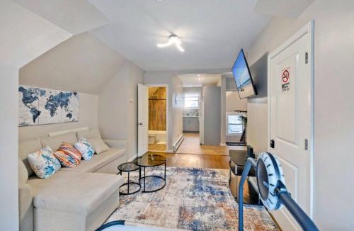 East Orange Apartment | Stylish Newark 2BR | Great WFH, WiFi, Near Transit