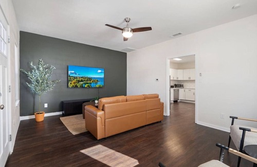 Old East Dallas House | Stylish Oasis in Dallas w/Free Parking|Ping-Pong