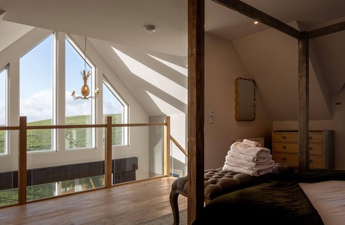 Murthly Cottage | Stylish one Bedroom Country Steading