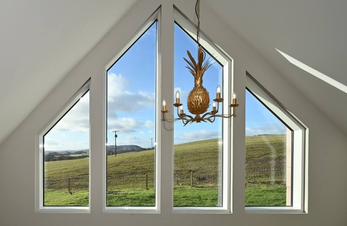 Murthly Cottage | Stylish one Bedroom Country Steading