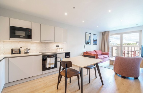 Whittington Apartment | Stylish One-Bedroom Haven