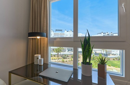 Los Altos Apartment | Stylish penthouse with Jacuzzi - by Welcomely