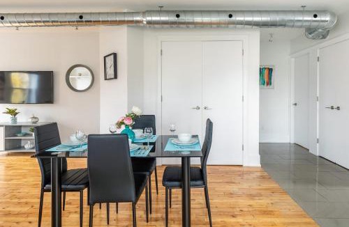 Riverdale Hotel | Stylish & Pet-Friendly 2BR Suite in Trendy Leslieville with Portable AC Nearest Intersection Eastern Ave