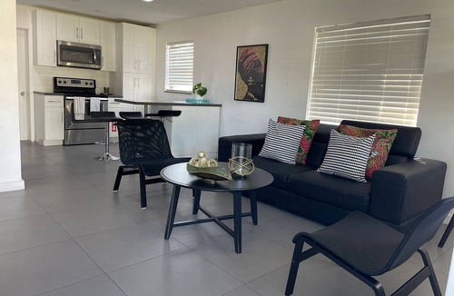 Highland Garden House | Stylish Pool Home in South Florida