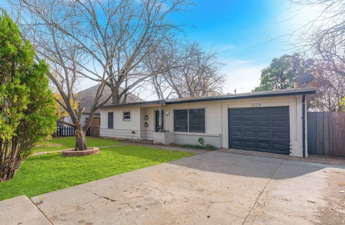 Westworth Village House | Stylish Retreat w/Ping Pong Garage Near Downtown FW