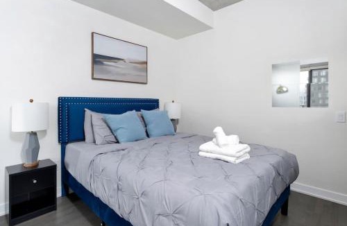 Niagara Apartment | Stylish Retreat 1BR Condo w Patio Chic Downtown