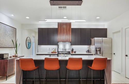 Holly Apartment | Stylish Retreat + Outdoor Oasis in Heart of Austin