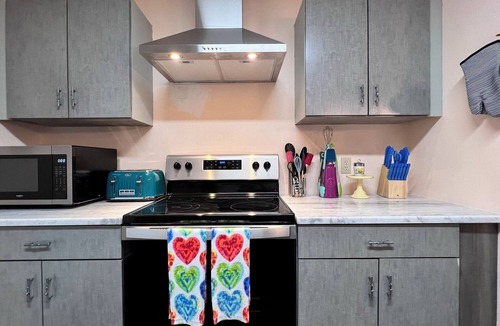 Tallahassee House | Stylish Retreat, Pets, Fenced, King Bed