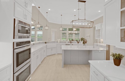 Calallen House | Stylish Retreat near Park & Beach-Designer Kitchen