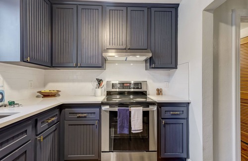Riverside Apartment | Stylish Riverside Retreat | Hospitals Nearby