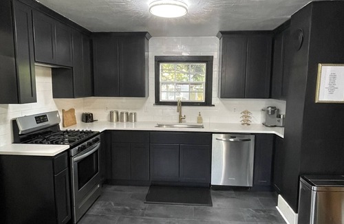 Central Area House | Stylish Salem Speakeasy Downtown